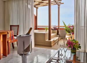 BRISAS BEACH CLUB HONEYMOON SUITE